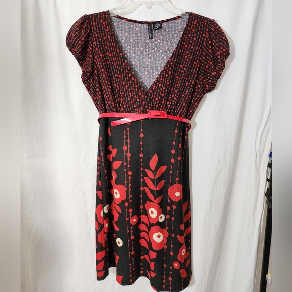 FIRE LA Knit Dress with belt - Picture 2 of 6